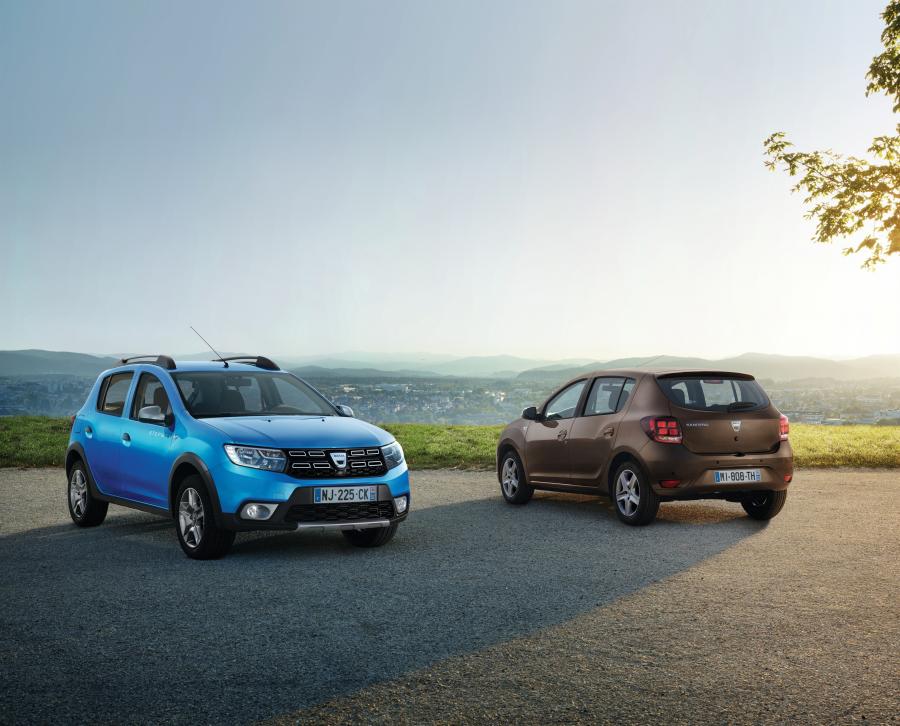  Dacia Sandero 2016 года  (фото 25 из 32)
